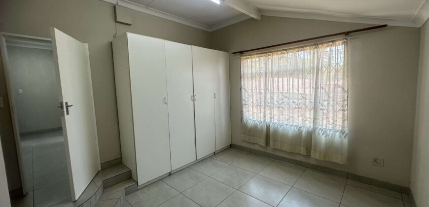 Newly renovated 3 Bedroom house with Pool & Lapa