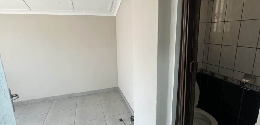 Newly renovated 3 Bedroom house with Pool & Lapa