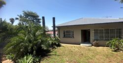 Newly renovated 3 Bedroom house with Pool & Lapa