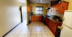 Apartment/Flat for sale in Sunnyside